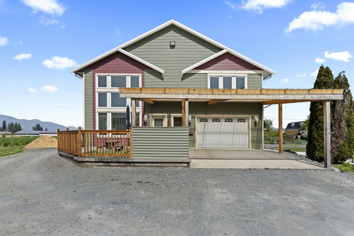 Primary Photo - 49885 Prairie Central Rd
