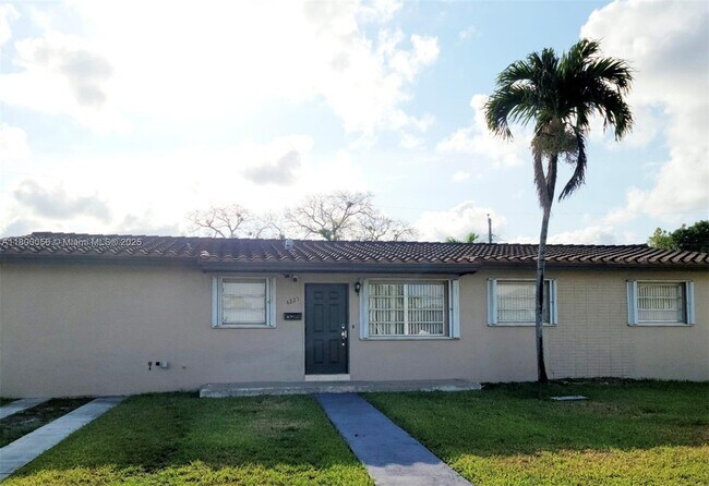 Foto del edificio - 4225 SW 98th Ct