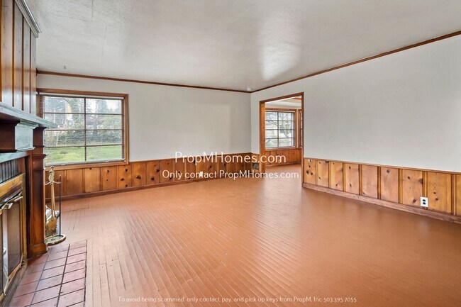 Building Photo - Charming Haven: A Cozy Home in Powellhurst...