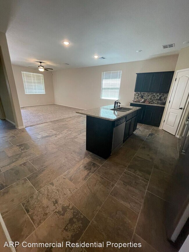 Building Photo - 3 br, 2 bath House - 11477 Dawn View Rd