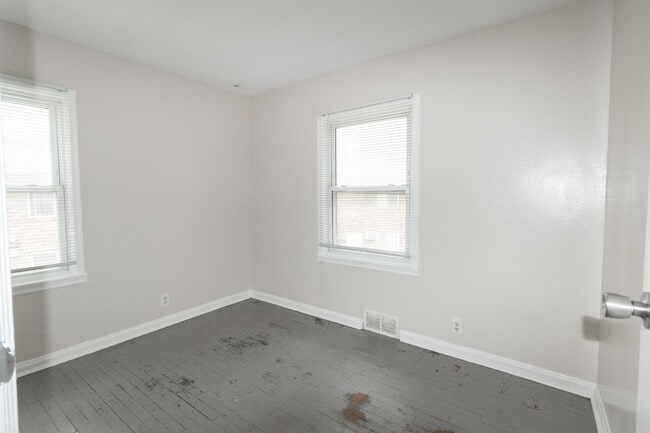 Foto del edificio - 4 Bed 2 Bath House on East Campus