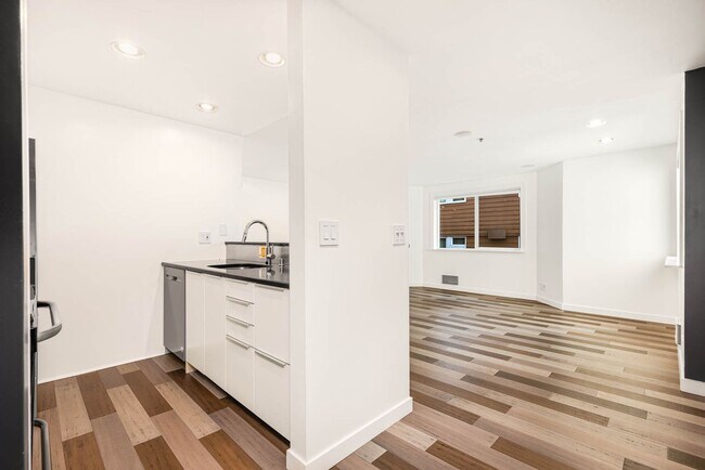 Foto del edificio - 1614 Summit Ave