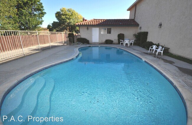 Building Photo - 1 br, 1 bath Apartment - 25052 Walnut Stre...