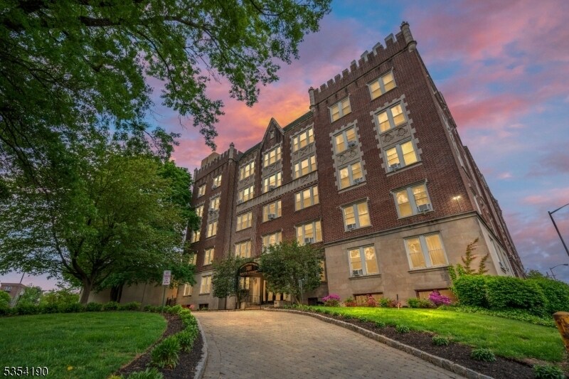 Foto principal - 183 South St