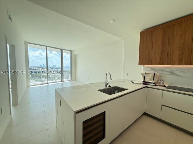 Building Photo - 1400 Biscayne Blvd