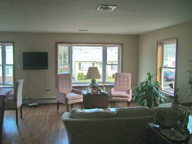 Open floor plan - 46 Parker Ave