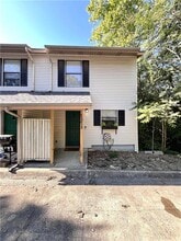 Building Photo - 1373 E Sequoyah Ct