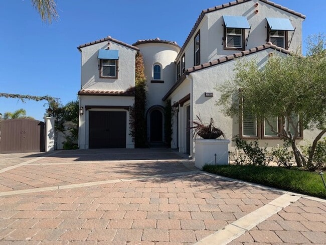 Building Photo - Boat Dock Home | Gated Community | Oxnard ...