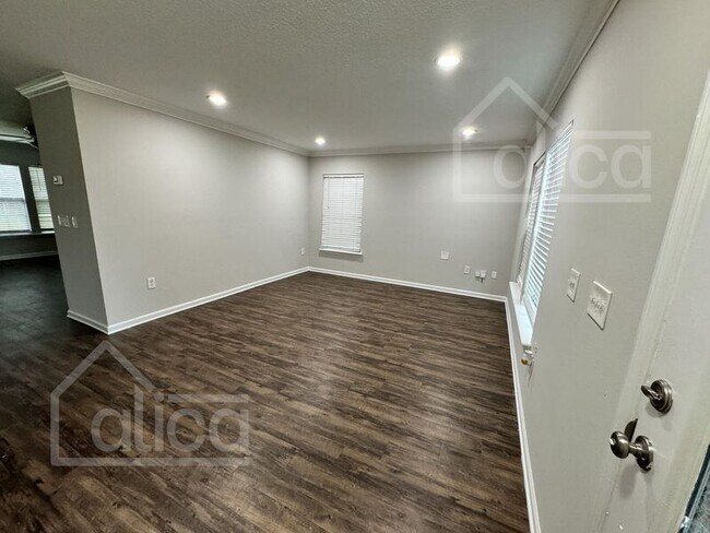 Foto del edificio - 11550 Pleasant Creek Dr