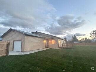 Building Photo - 215 A Tyra Lea Ln