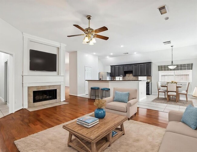 Foto del edificio - 2137 Lakewind Ln