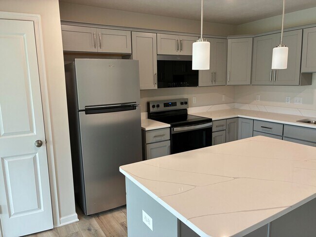 Building Photo - 104 Dolomite Dr