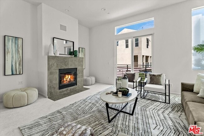 Building Photo - 13027 Bluff Creek Dr