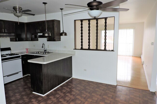 Foto del edificio - 5733 W 103rd St