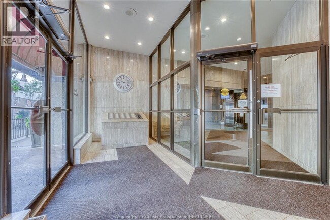 Building Photo - 380 Pelissier St