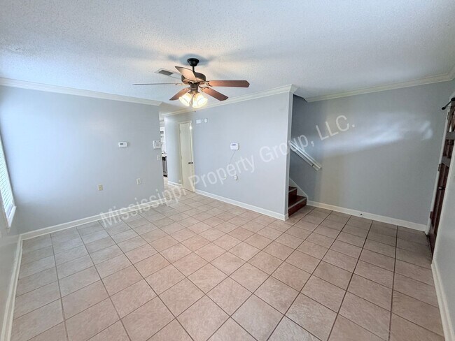 Foto del edificio - 1017 Inverness Ln