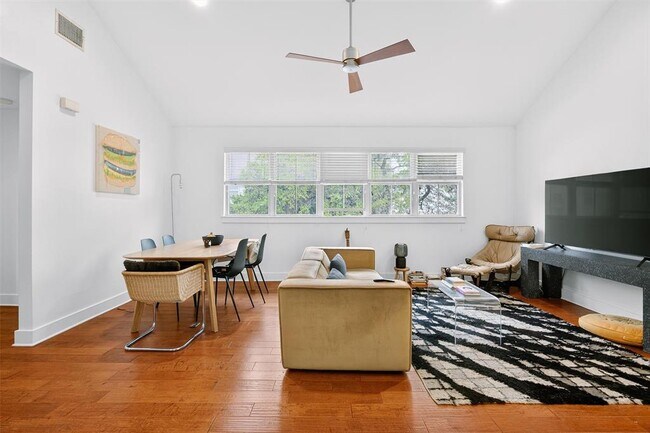 Foto del edificio - 1312 Woodland Ave