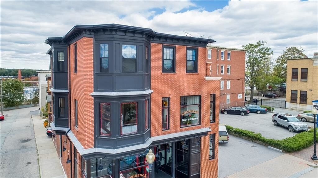 405 Atwells Ave, Providence, RI 02909 Room for Rent in Providence, RI