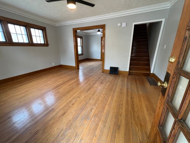 Building Photo - 3809 Davenport St