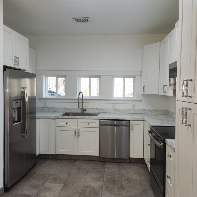 Foto del edificio - 2754 Singleton Creek Rd