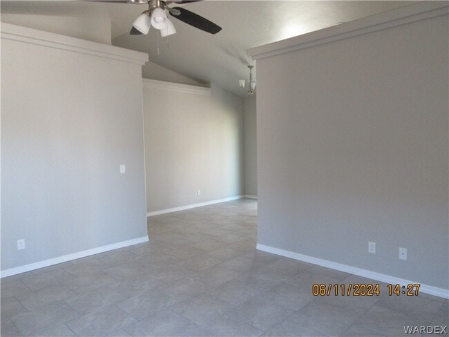 Building Photo - 3555 N Kenneth Rd