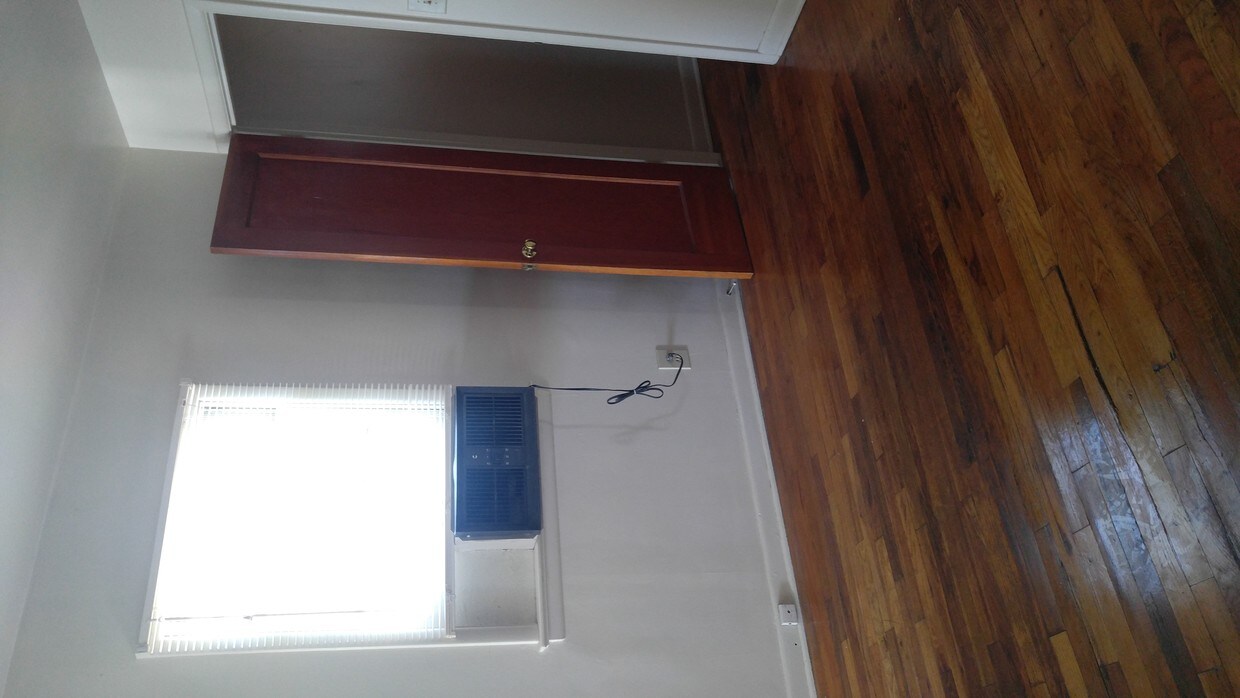 Foto del edificio - 902 6th St