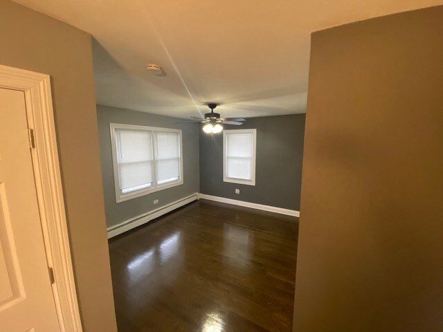 Building Photo - 611 N Lullo Dr