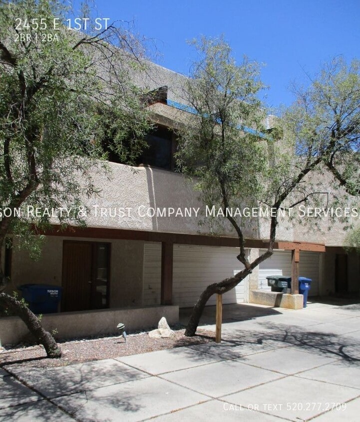 Photo - 2455 E 1ST ST-