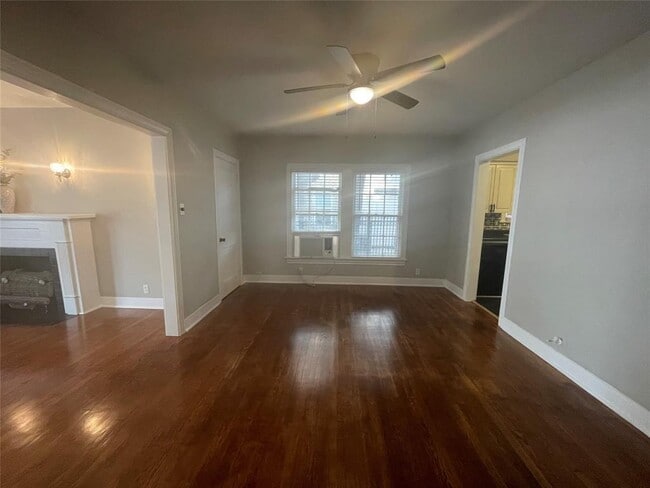 Foto del edificio - 4337 Jefferson St