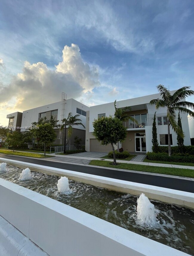 Building Photo - 10061 NW 75th St