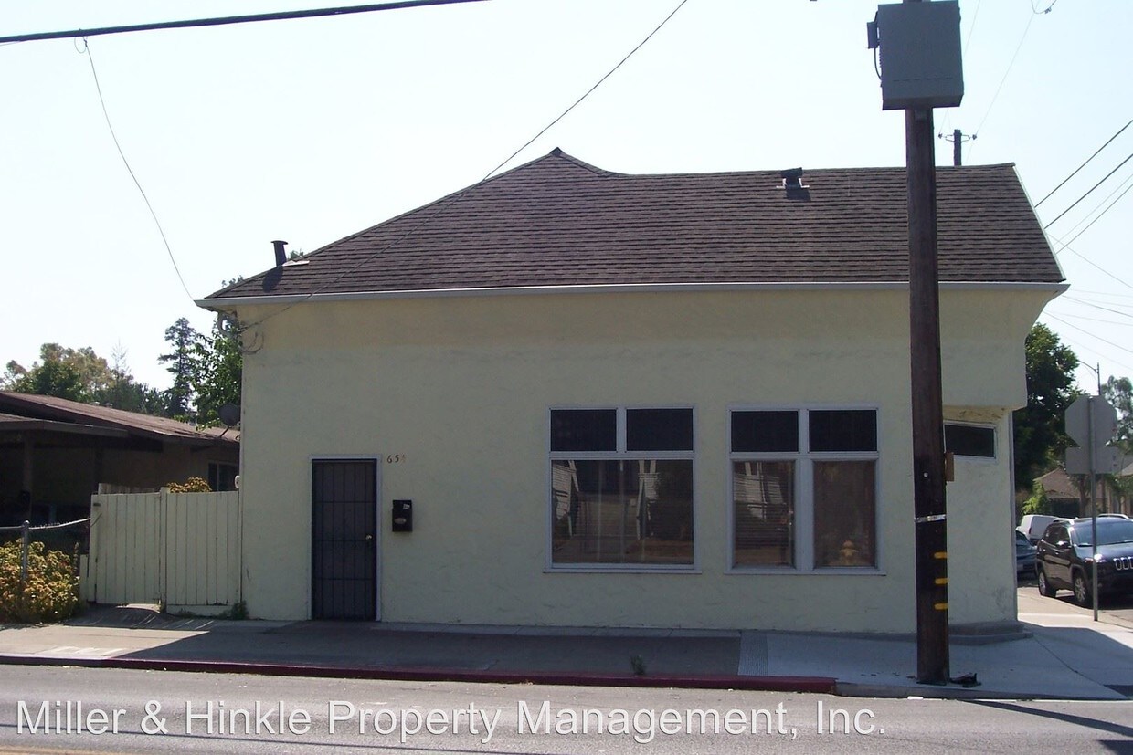 Primary Photo - 654 E Julian St