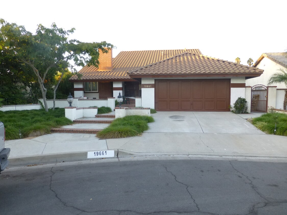 Photo - 19661 Bluefield Plz (Yorba Linda, CA)
