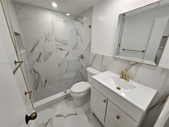 Foto del edificio - 733 NW 30th Ct