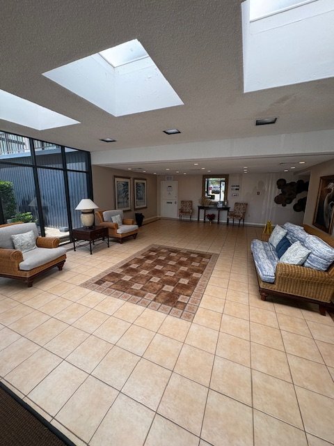 Foto del edificio - 3558 Shore Dr