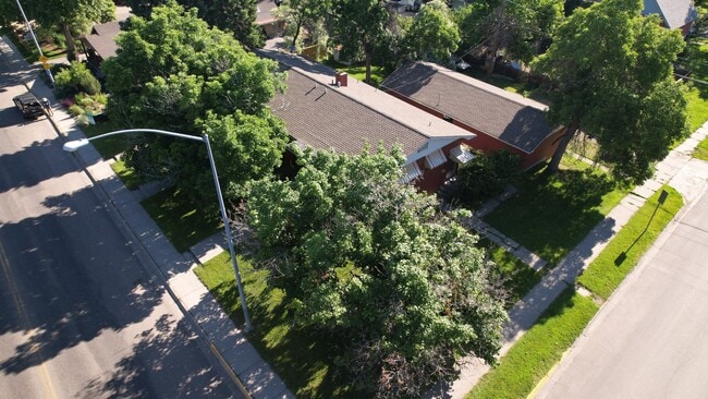 Building Photo - 124 S 11th Ave