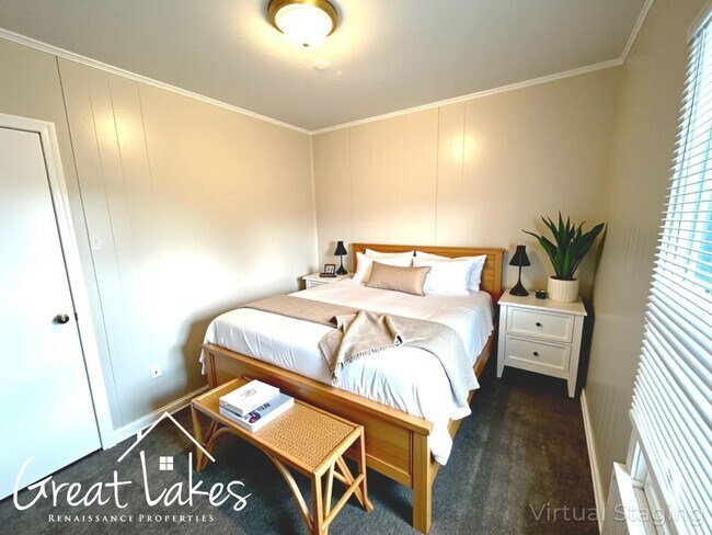 Foto del edificio - Homey 2 bedroom / 1 bathroom house now ava...