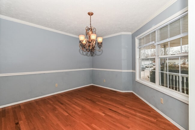 Building Photo - 512 North Lynette Avenue, Republic, MO, 65738