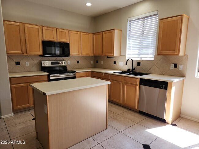 Foto del edificio - 2423 E Glass Ln