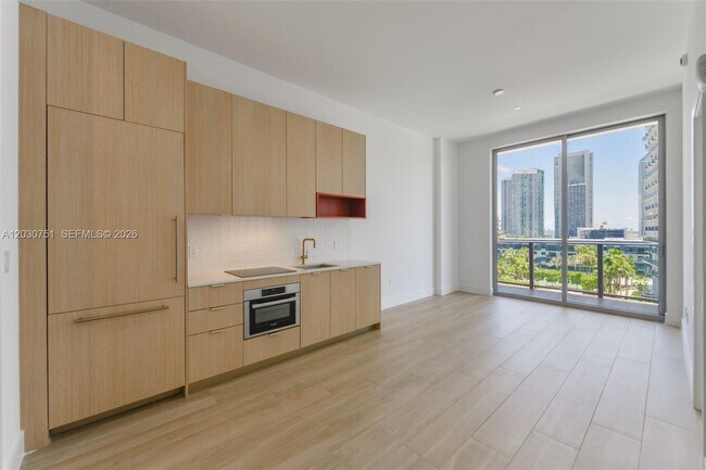 Foto del edificio - 90 NE 32nd St