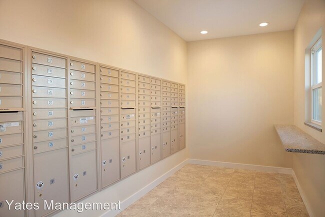Building Photo - 2 br, 2.5 bath House - 215 Potomac Drive