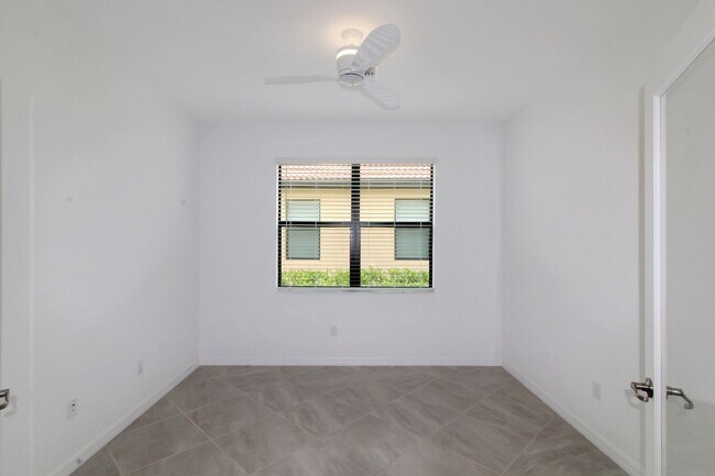 Building Photo - Sarasota National Annual Home for Rent