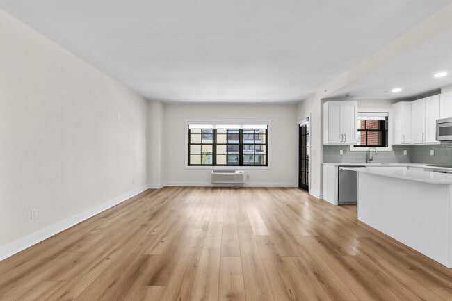 Photo - 11 Purdy St Townhome