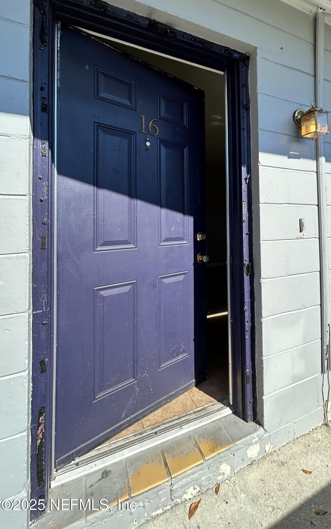 Building Photo - 1122 Woodruff Ave