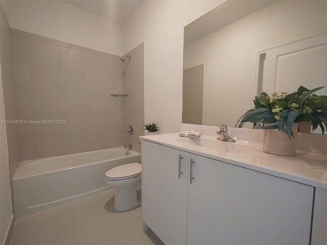 Building Photo - $2,600 11723 SW 246 Terr CORSICA