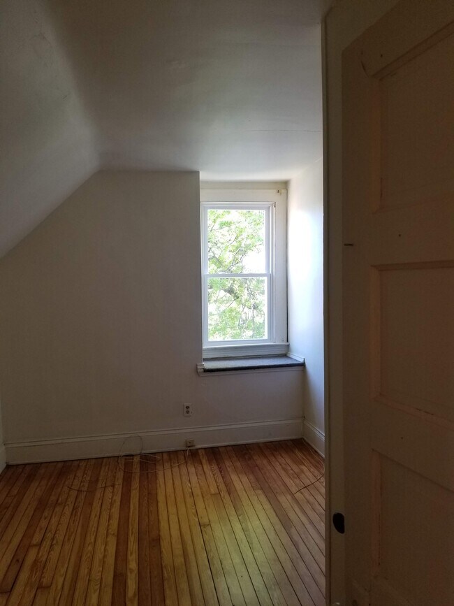 Foto del edificio - 15109 Clifton Blvd