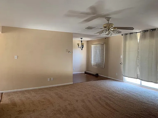 Foto del edificio - 3356 Camden St
