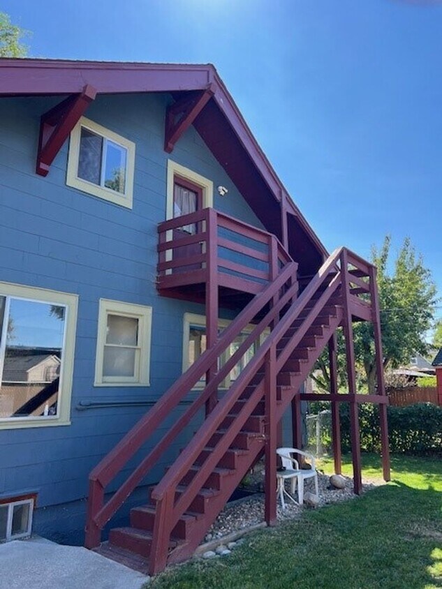 Primary Photo - Jefferson 3-Plex