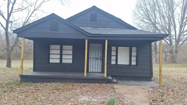 Foto del edificio - Beautiful 3 bedroom 1 bath