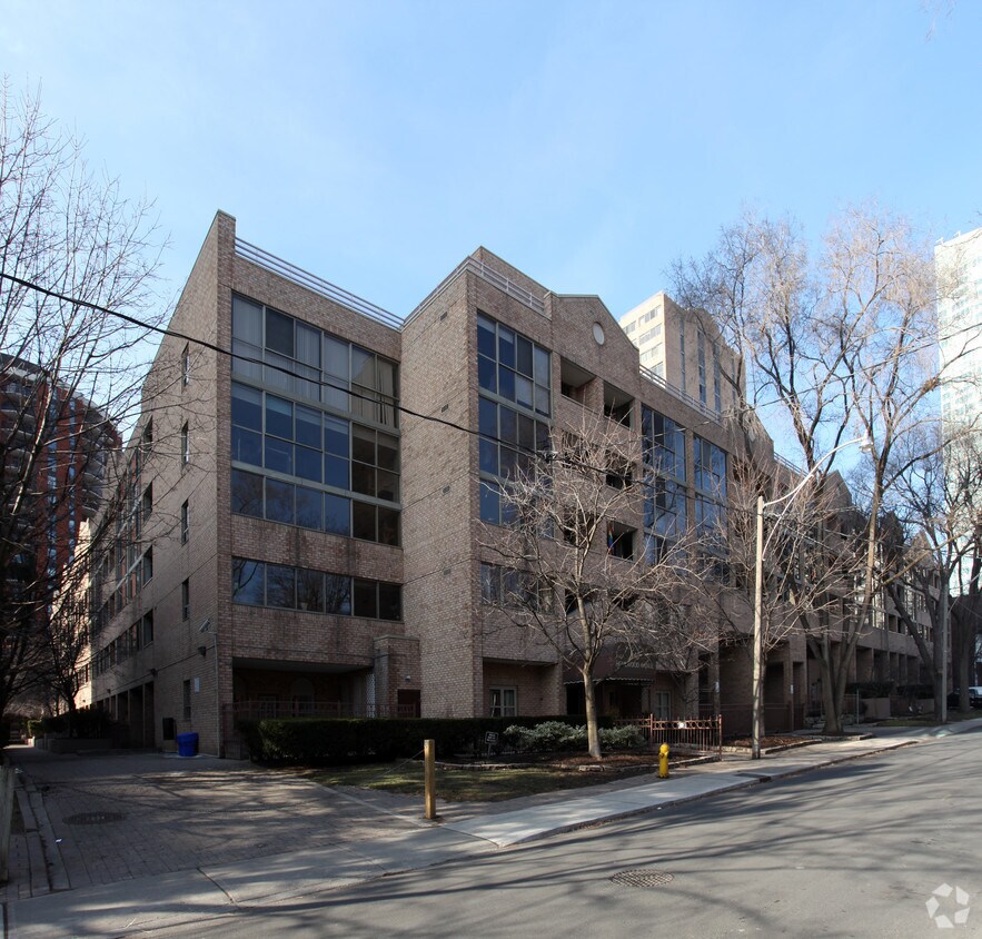 Building Photo - 60 Homewood Ave