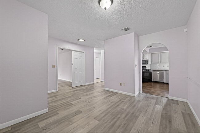 Building Photo - 5311 Summit Lodge Dr